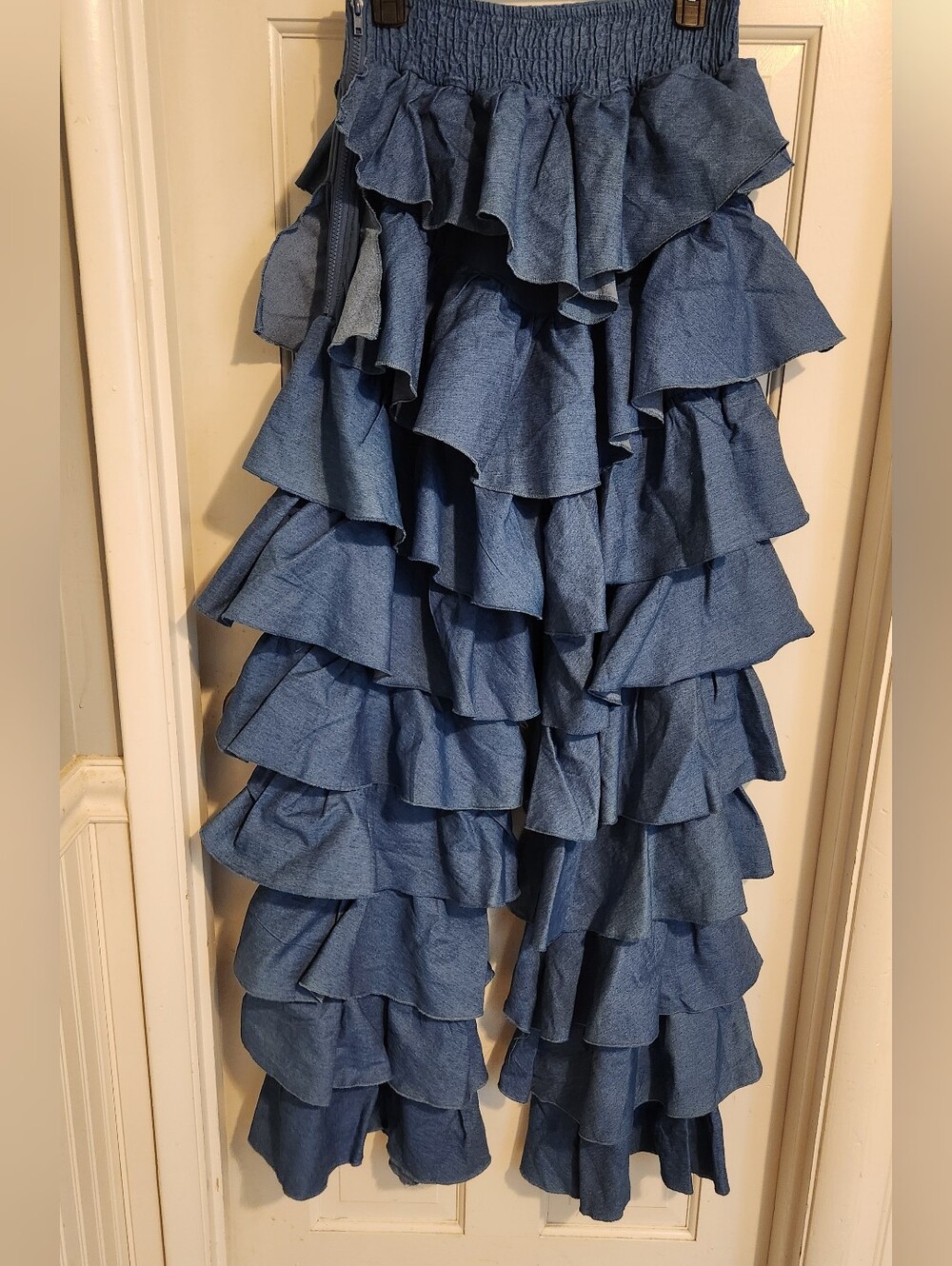 Chambray Denim Ruffled Womens Pants ,size L - Picture 2 of 4